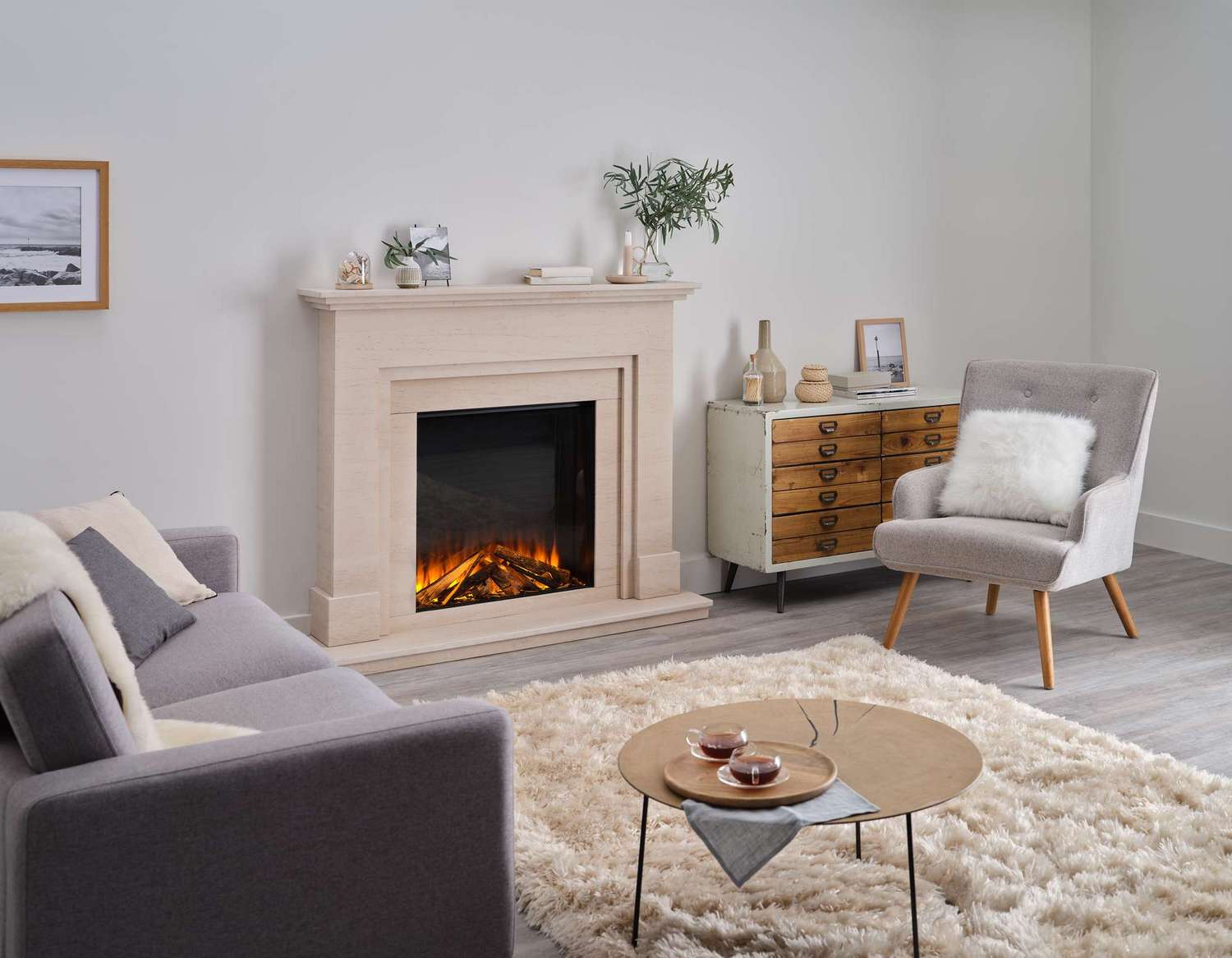 Электрокамин BRITISH FIRES New Forest 650SQ with Signature logs